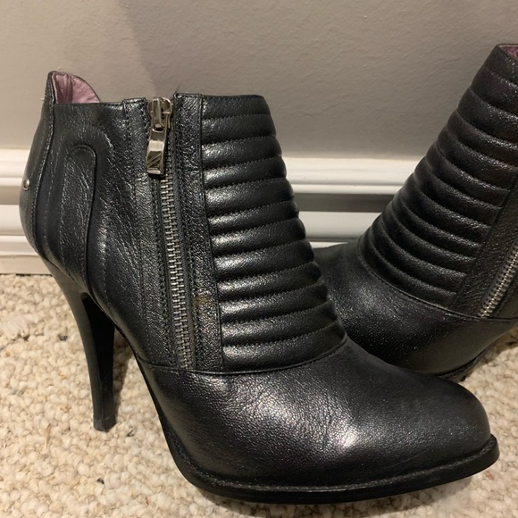 Daniel Hechter booties/shoeties - Picture 2 of 5